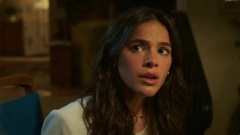 trailer besouro azul bruna marquezine